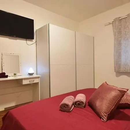 Lana&ante Apartment Trogir